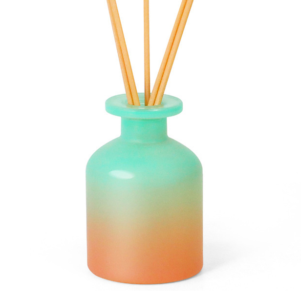 Wholesale 100ml 200ml Home Fragrance Reed Diffuser Bottle Luxury Custom logo double colors