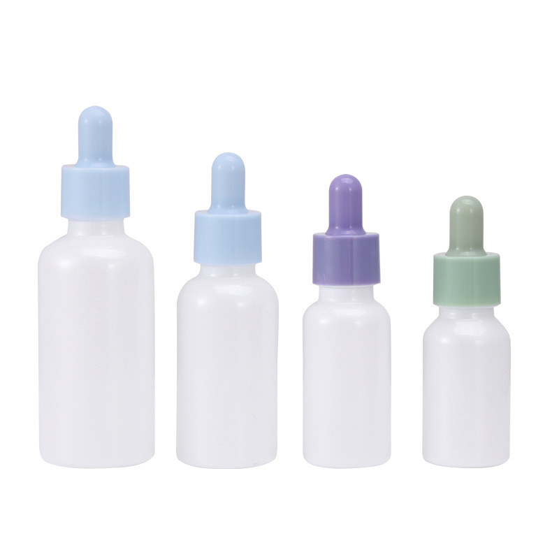 What to Consider When Sourcing Candle Jars, Room Spray Bottles and Essential Oil Bottles