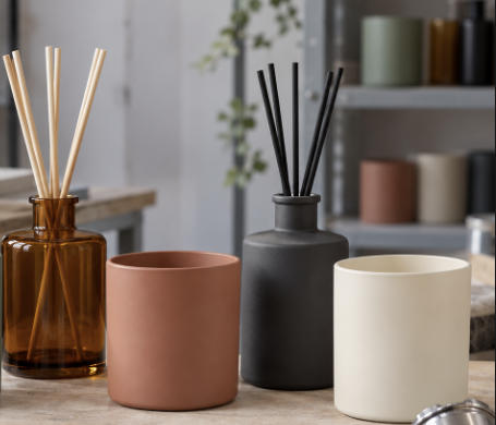 Why Suppliers Reject Custom Colours for Candle Jars and Diffuser Bottles